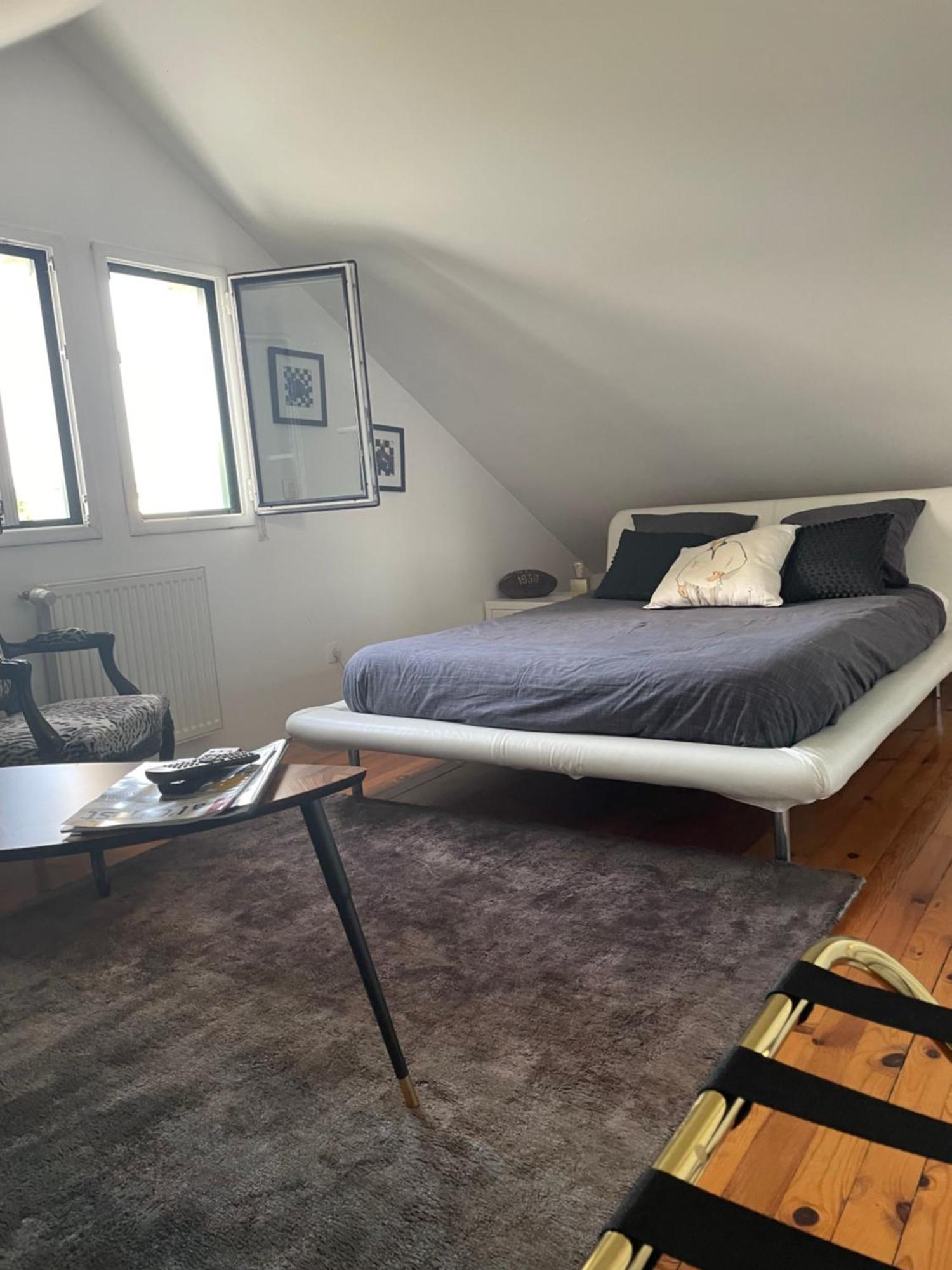 Chambre Hotes Nichee Sous Les Toits Rennes Kültér fotó